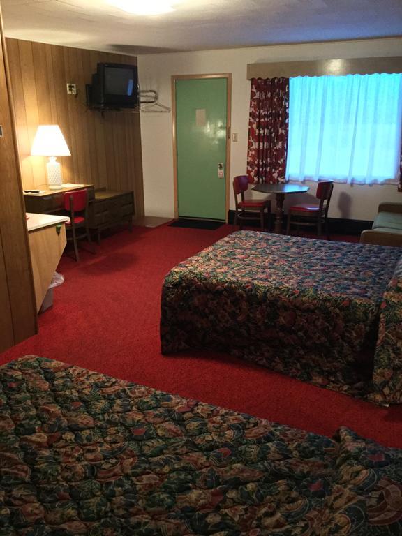 Cedars Motel Ironwood Ngoại thất bức ảnh