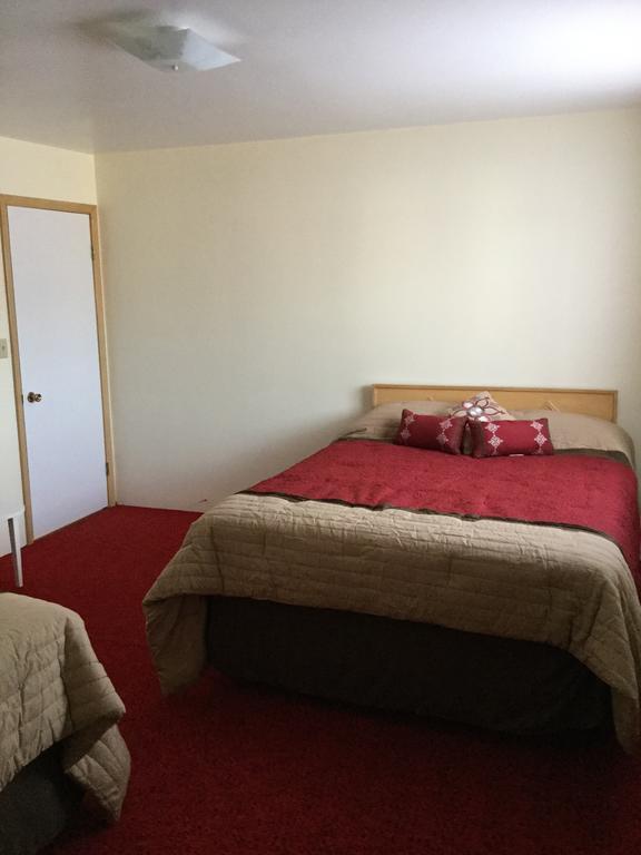 Cedars Motel Ironwood Ngoại thất bức ảnh