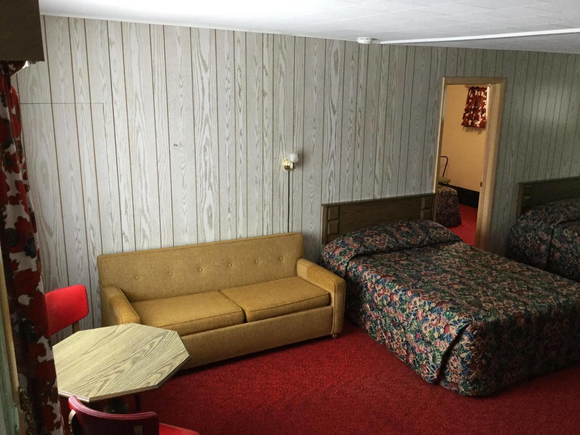 Cedars Motel Ironwood Ngoại thất bức ảnh