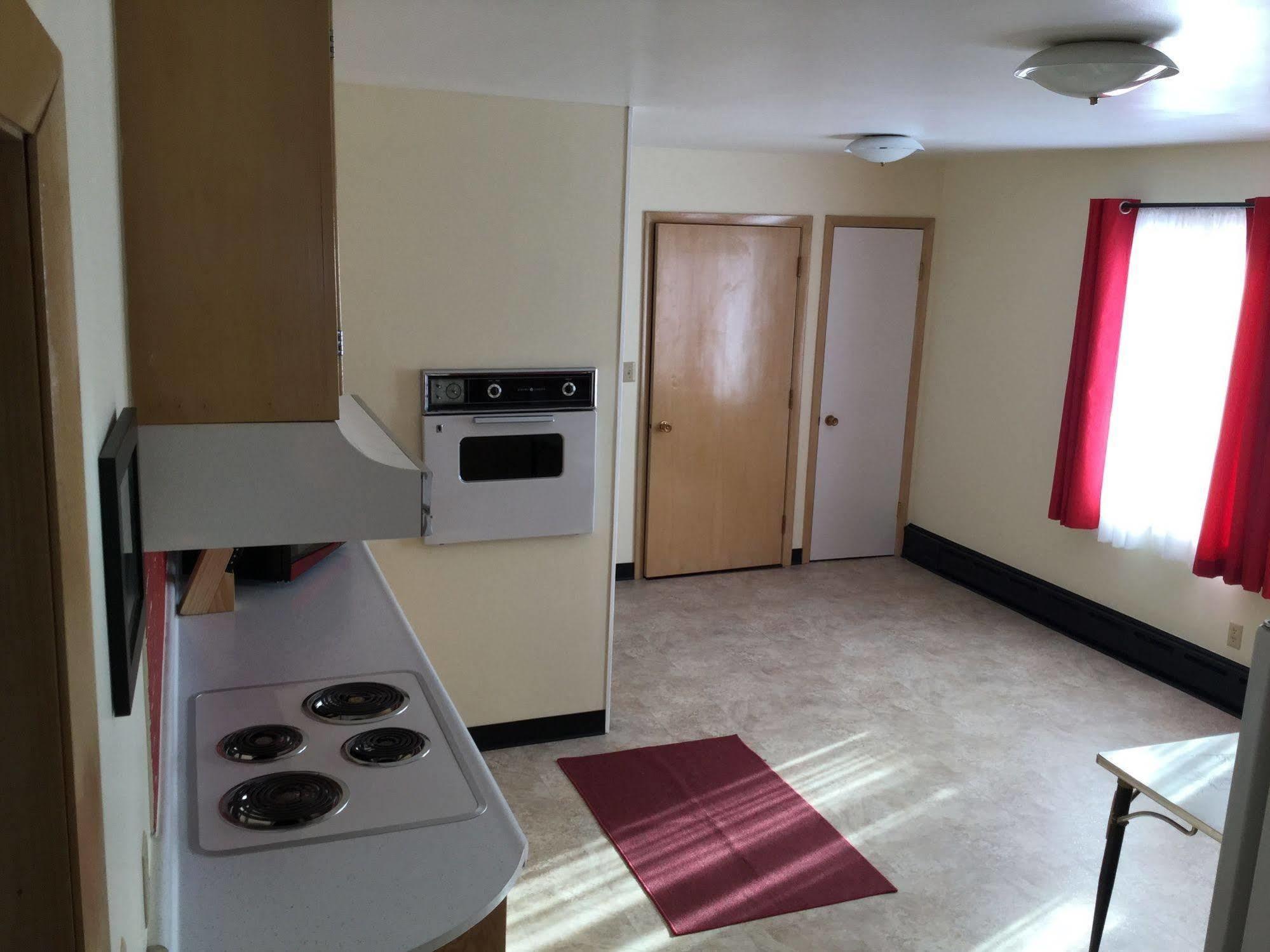 Cedars Motel Ironwood Ngoại thất bức ảnh