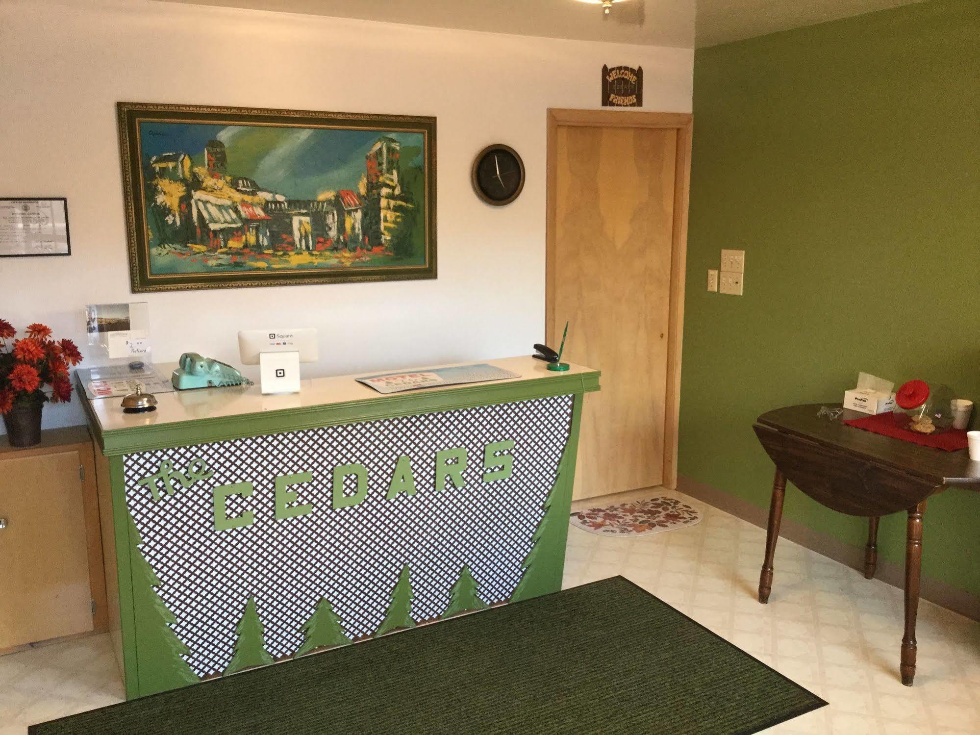 Cedars Motel Ironwood Ngoại thất bức ảnh