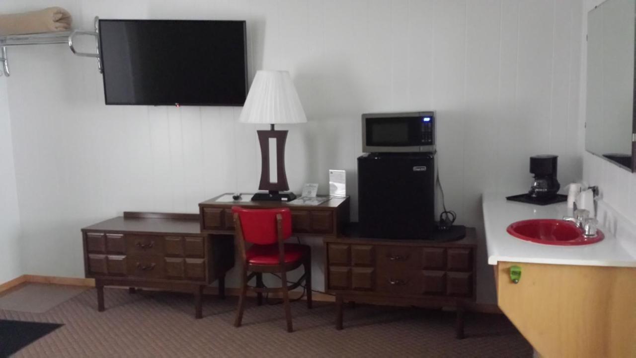 Cedars Motel Ironwood Ngoại thất bức ảnh